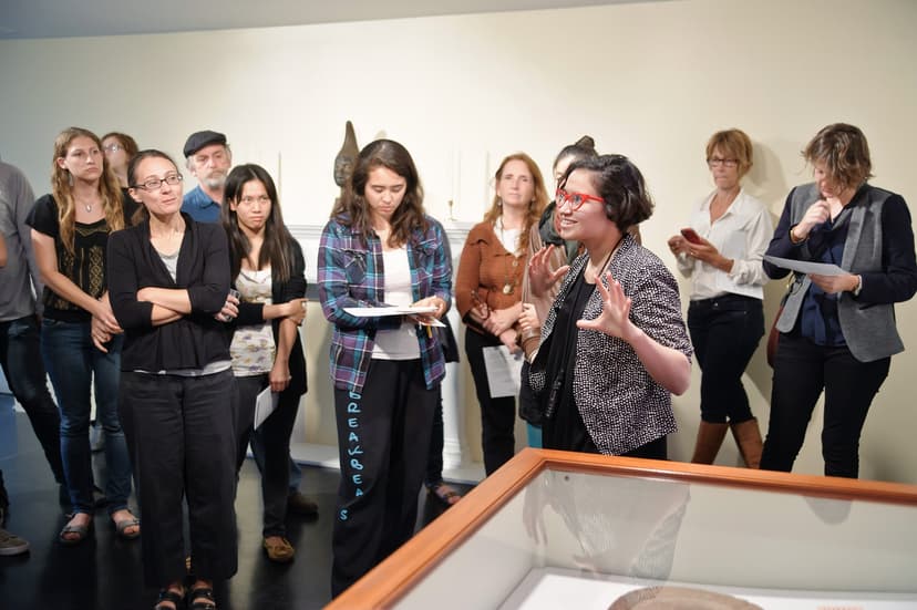 (Un)known Lives of Objects: From Nigeria to the Tang Collection [Vidas (Des)conocidas de los objetos: de Nigeri a la Colección Tang]